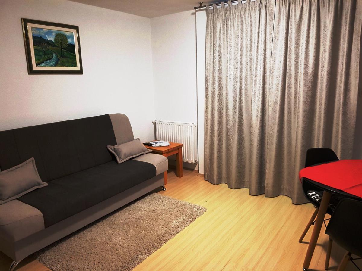 Apartments Sanja Rakovica Εξωτερικό φωτογραφία