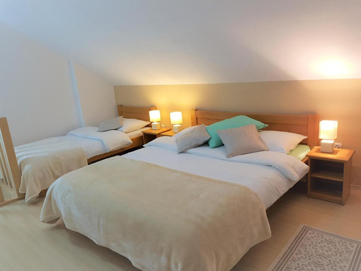 Apartments Sanja Rakovica Εξωτερικό φωτογραφία