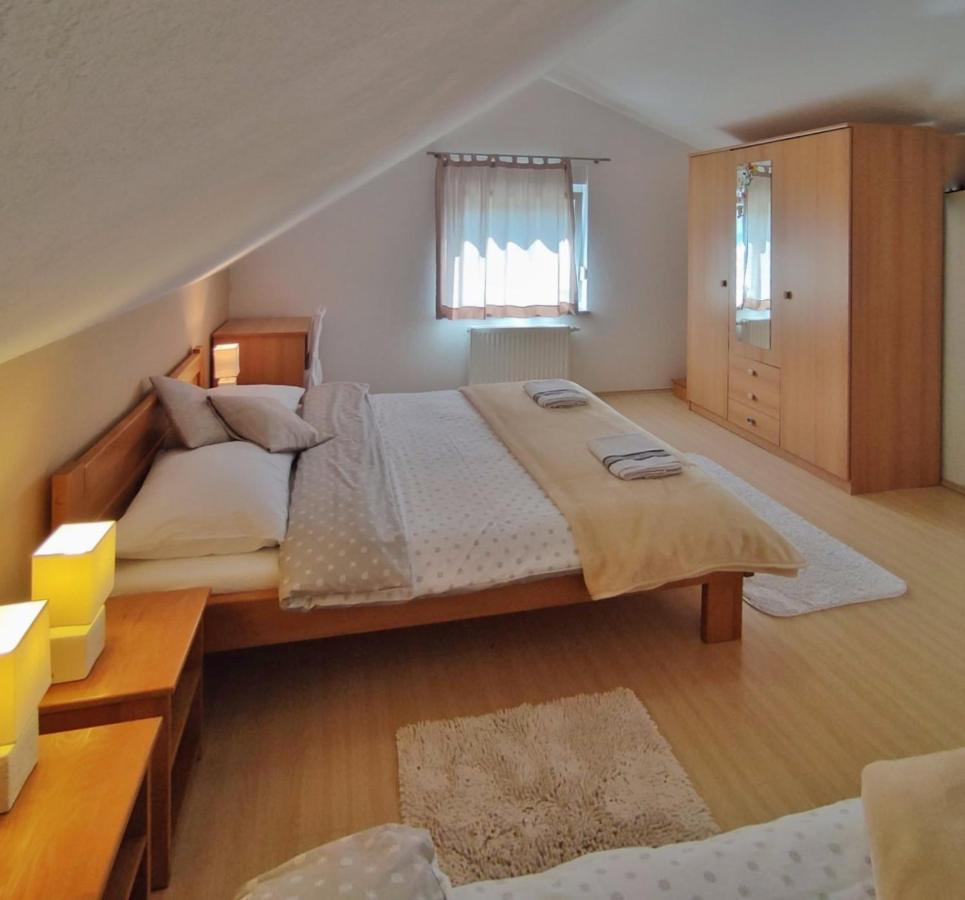 Apartments Sanja Rakovica Εξωτερικό φωτογραφία