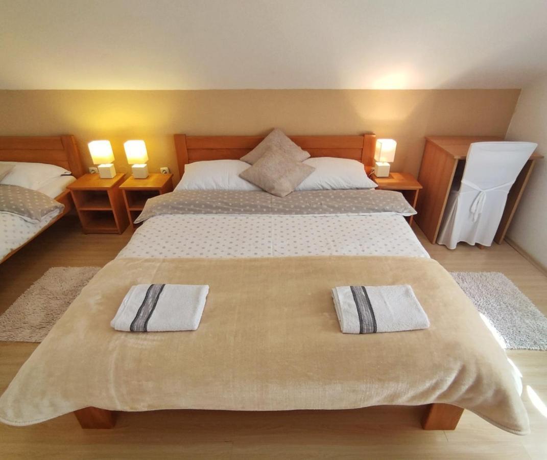 Apartments Sanja Rakovica Εξωτερικό φωτογραφία