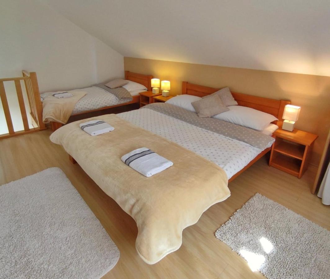 Apartments Sanja Rakovica Εξωτερικό φωτογραφία