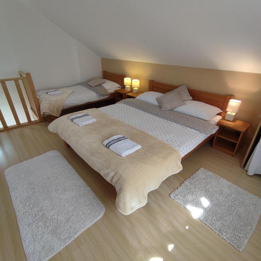 Apartments Sanja Rakovica Εξωτερικό φωτογραφία