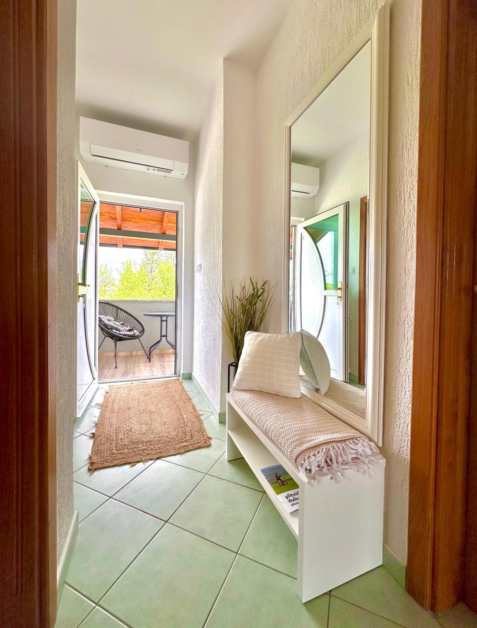 Apartments Sanja Rakovica Εξωτερικό φωτογραφία